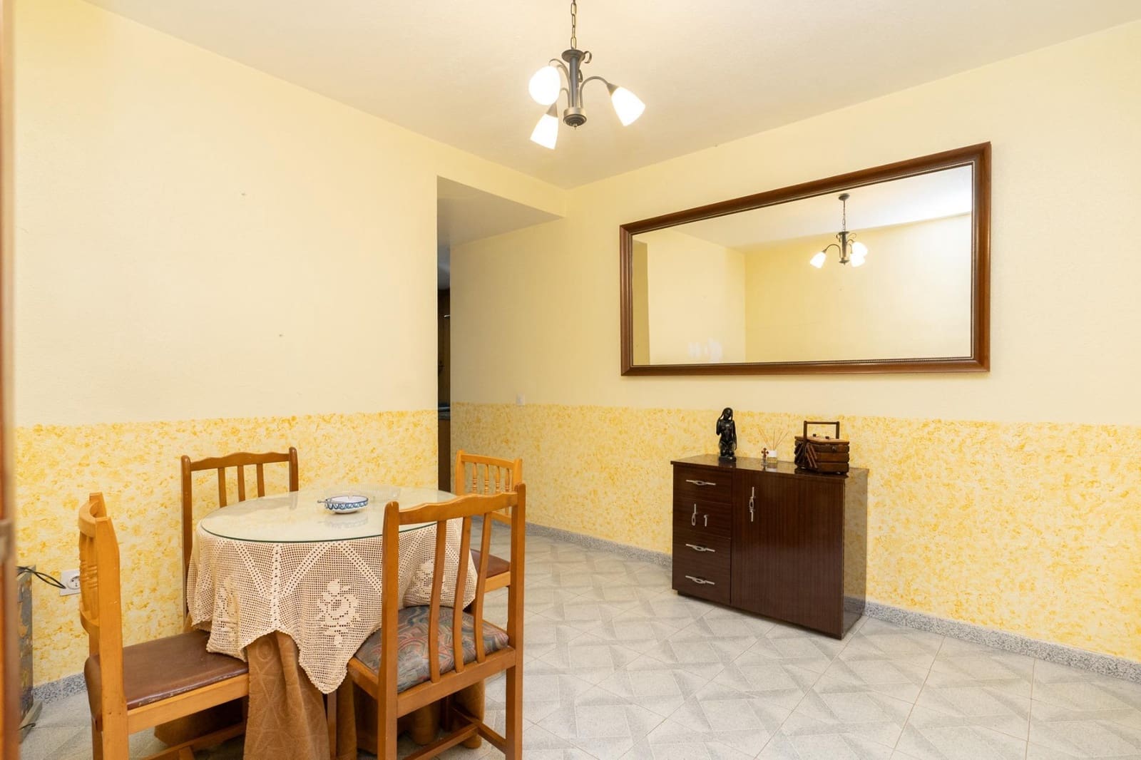 5 quarto Casa em Banda para venda em Motril - 280 000 € (Ref: 9946224)