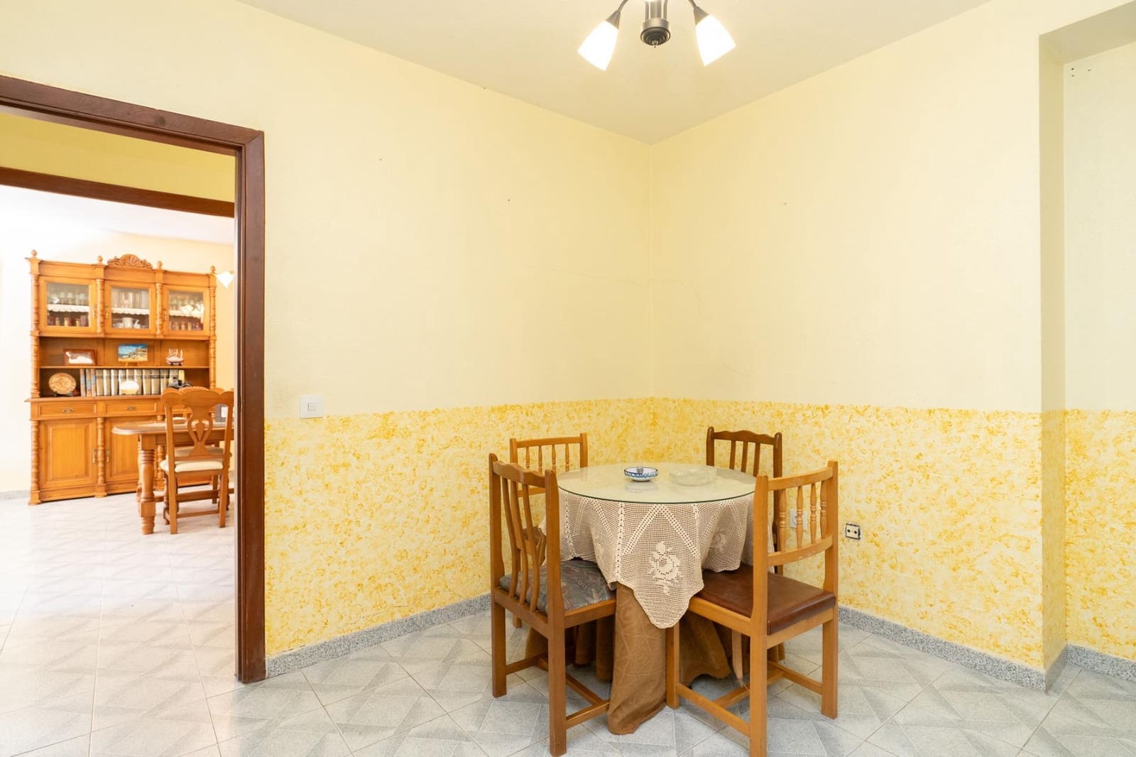 5 quarto Casa em Banda para venda em Motril - 280 000 € (Ref: 9946224)