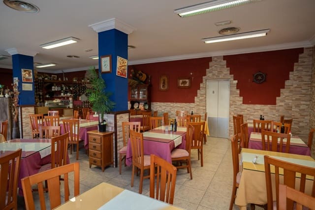 3 makuuhuone Kaupallinen myytävänä paikassa Motril - 700 000 € (Ref: 9946226)