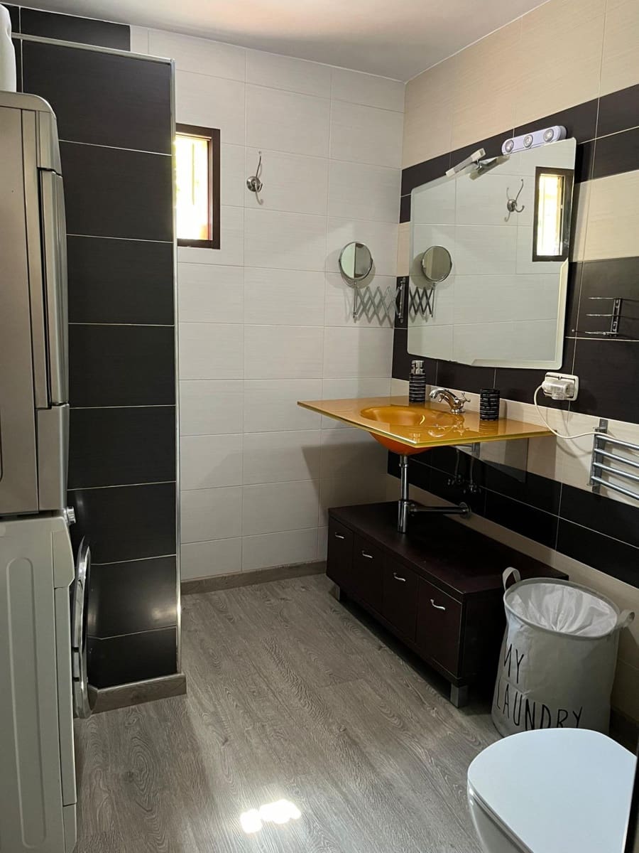 2 soverom Finca/Herregård til leie i Salobrena - € 850 (Ref: 9946227)