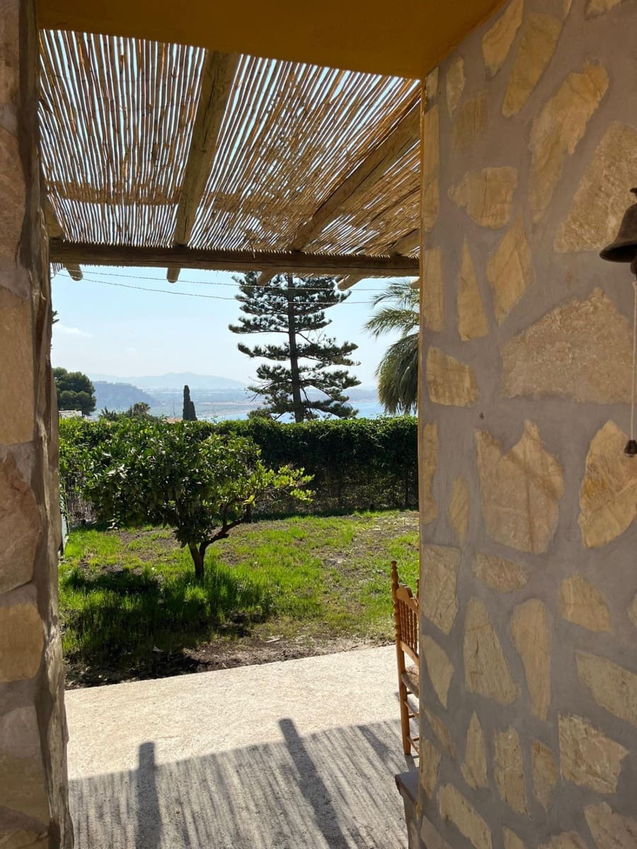 2 soverom Finca/Herregård til leie i Salobrena - € 850 (Ref: 9946227)