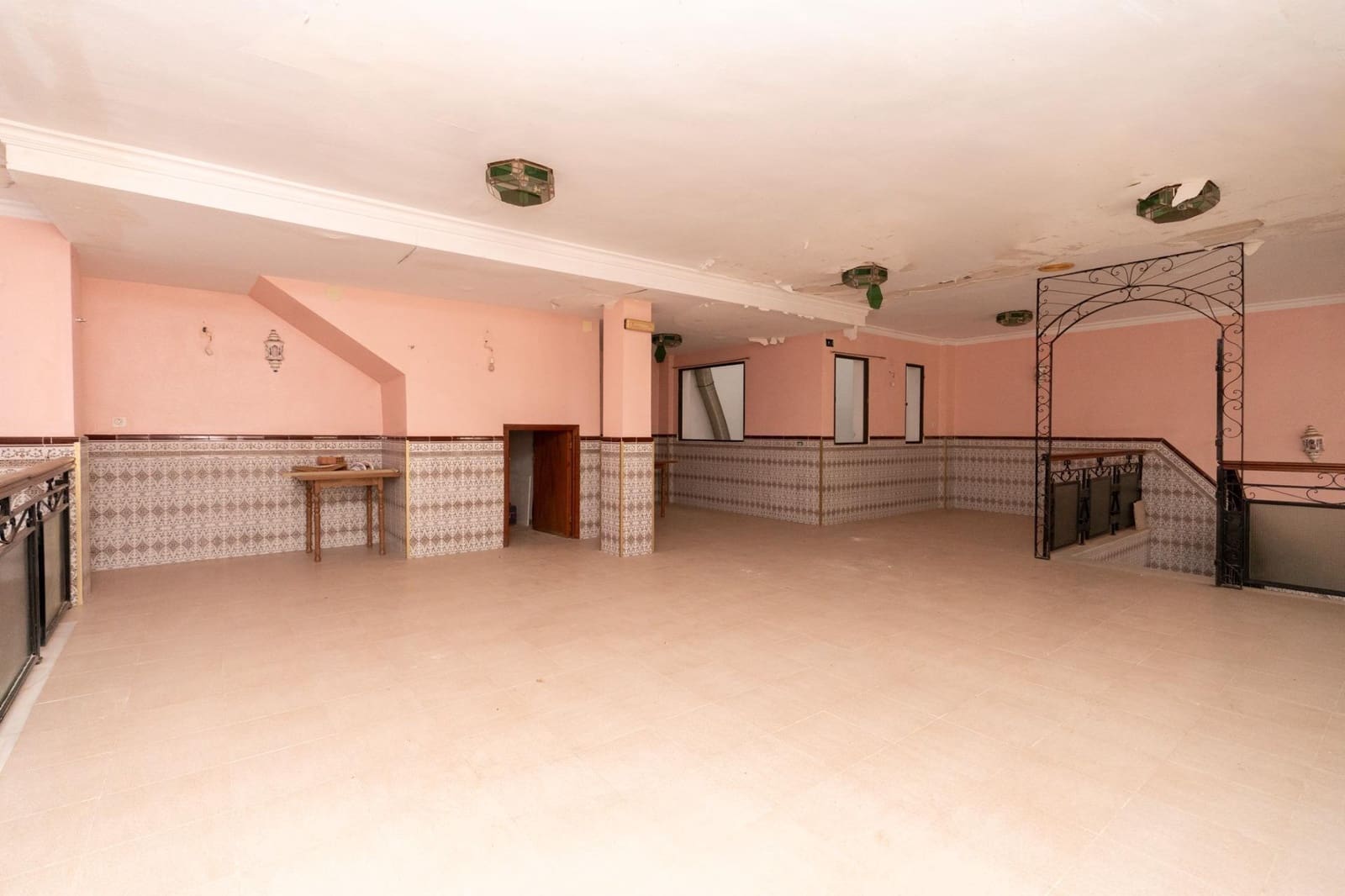 Negocio en Motril en venta - 180.000 € (Ref: 9946228)