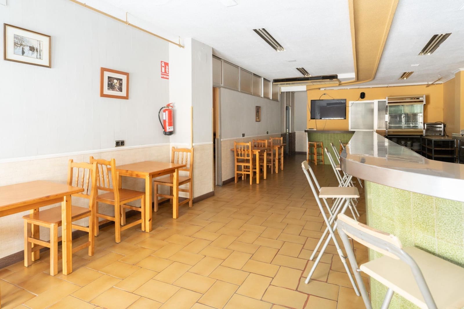 Erhverv til salg i Motril - € 70.000 (Ref: 9946230)