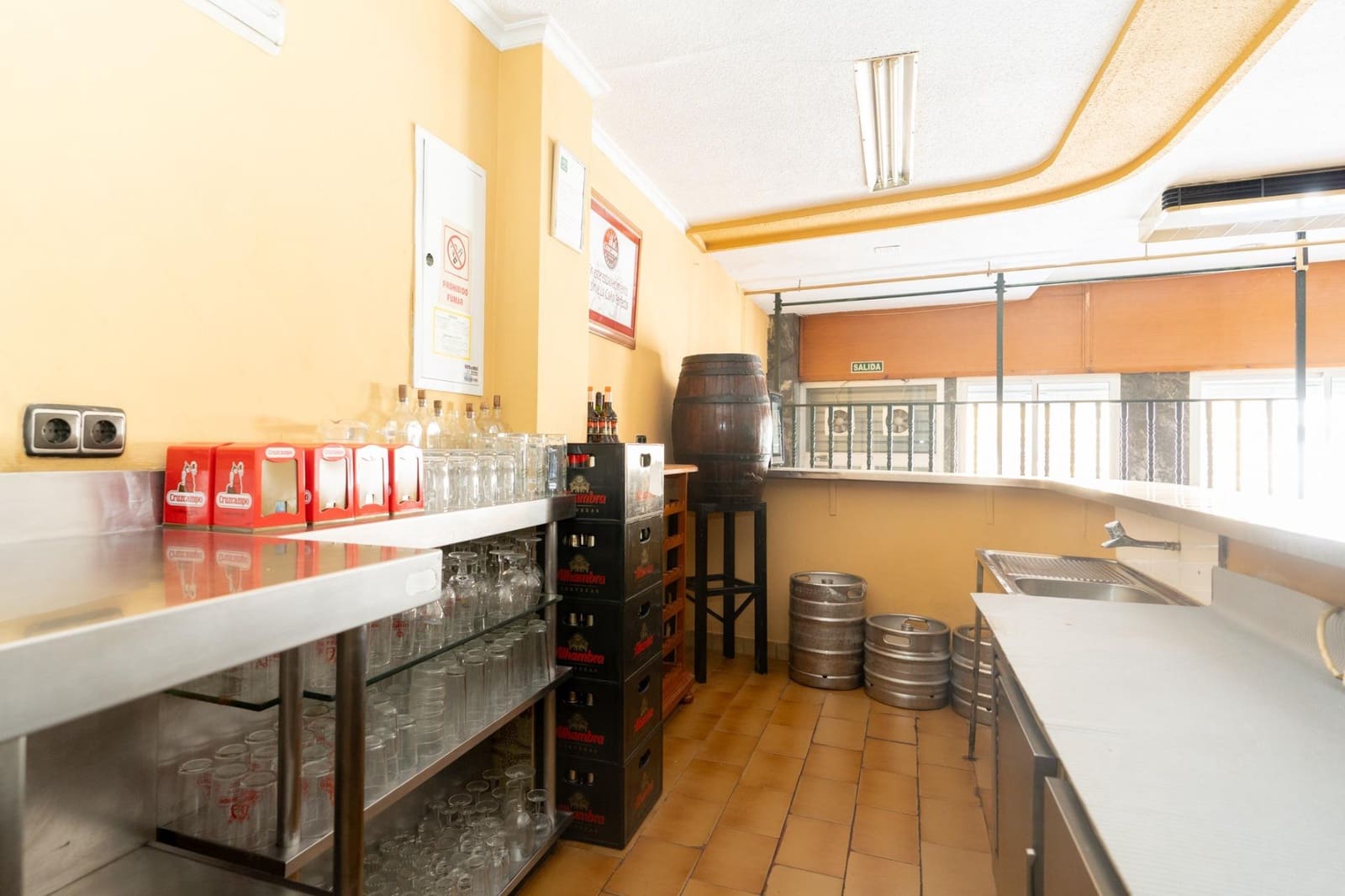 Erhverv til salg i Motril - € 70.000 (Ref: 9946230)