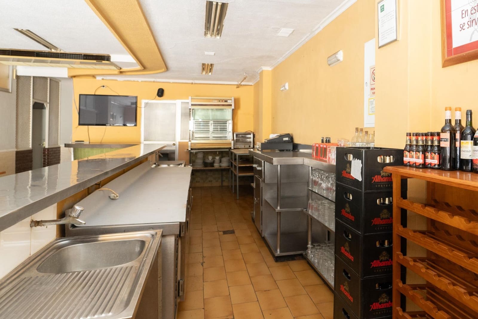 Erhverv til salg i Motril - € 70.000 (Ref: 9946230)