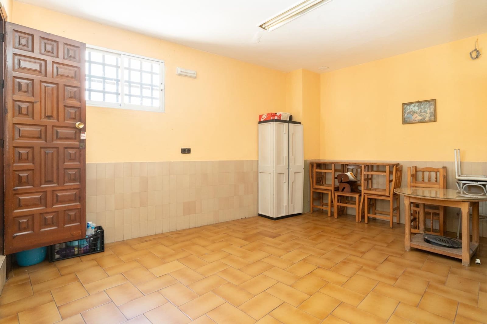 Erhverv til salg i Motril - € 70.000 (Ref: 9946230)