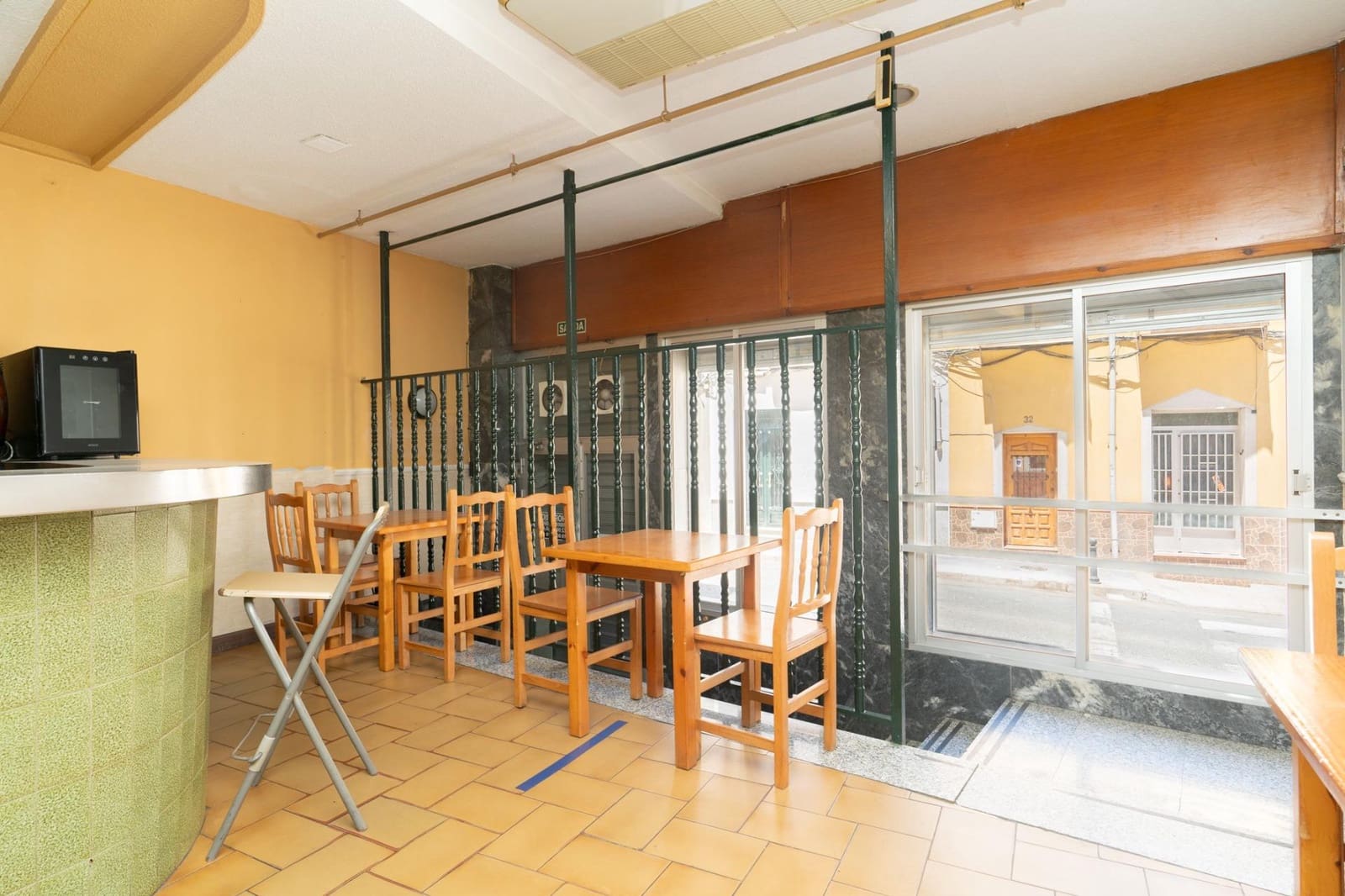 Erhverv til salg i Motril - € 70.000 (Ref: 9946230)