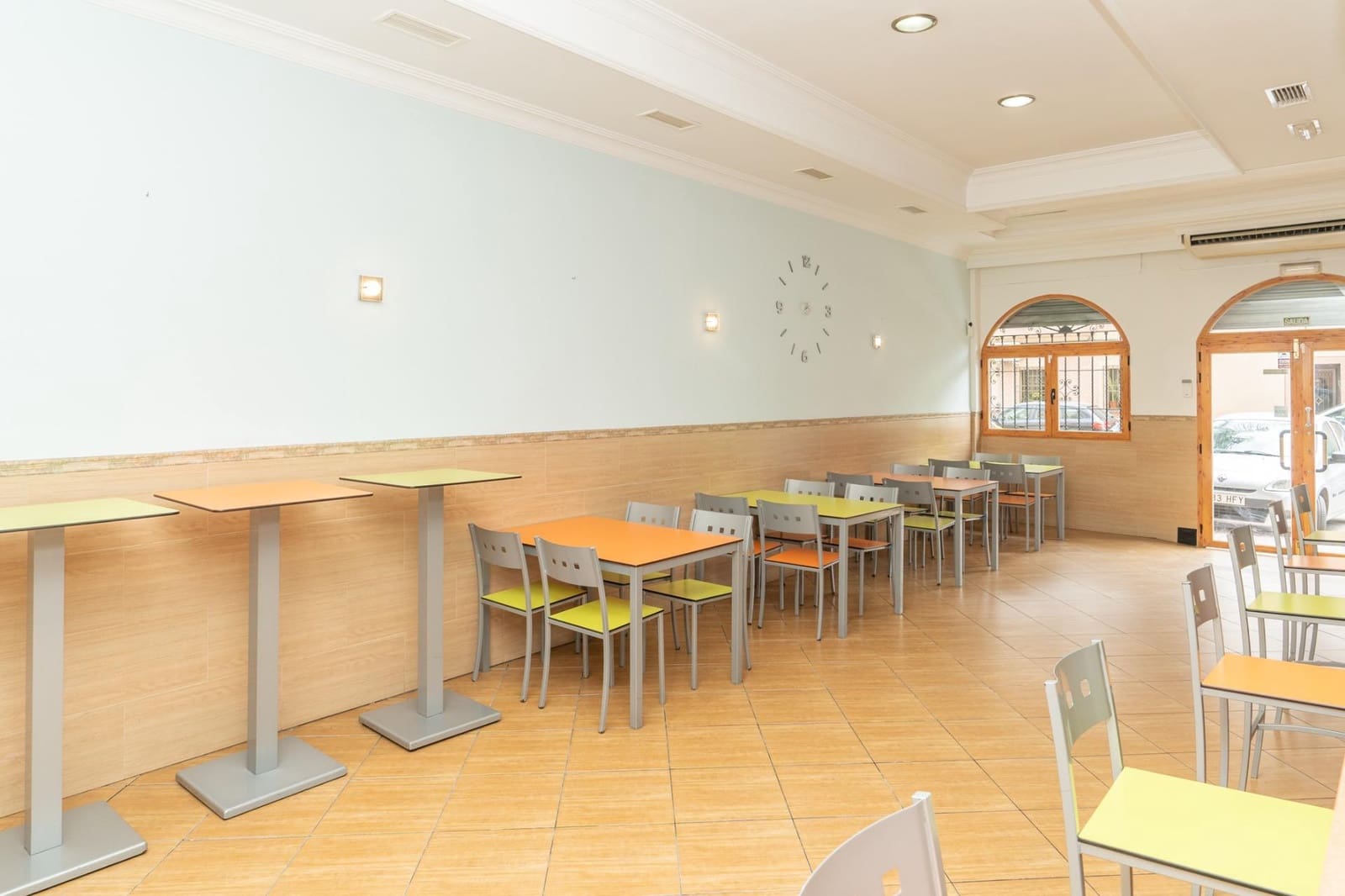 Erhverv til salg i Motril - € 100.000 (Ref: 9946231)