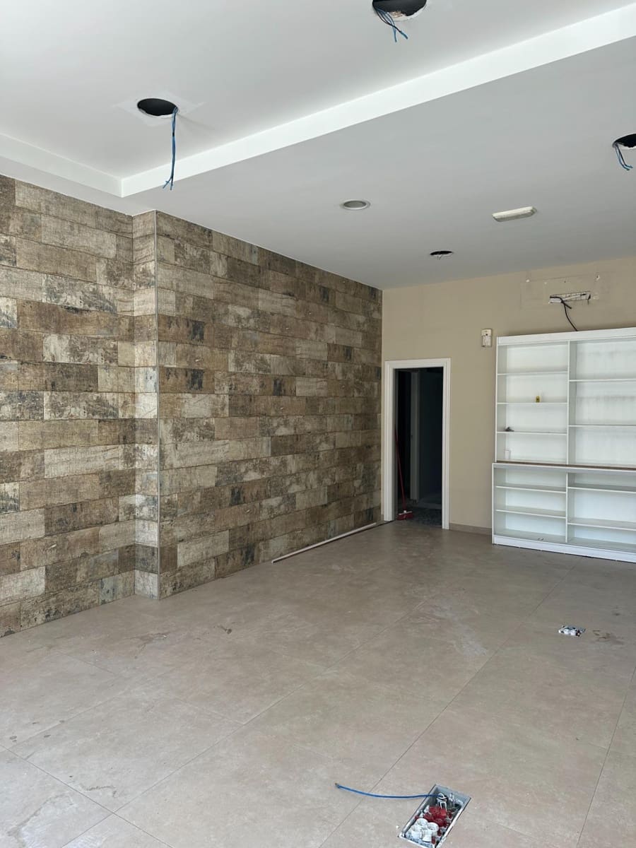 Komercyjne do wynajęcia w Motril - 1 400 € (Ref: 9946233)