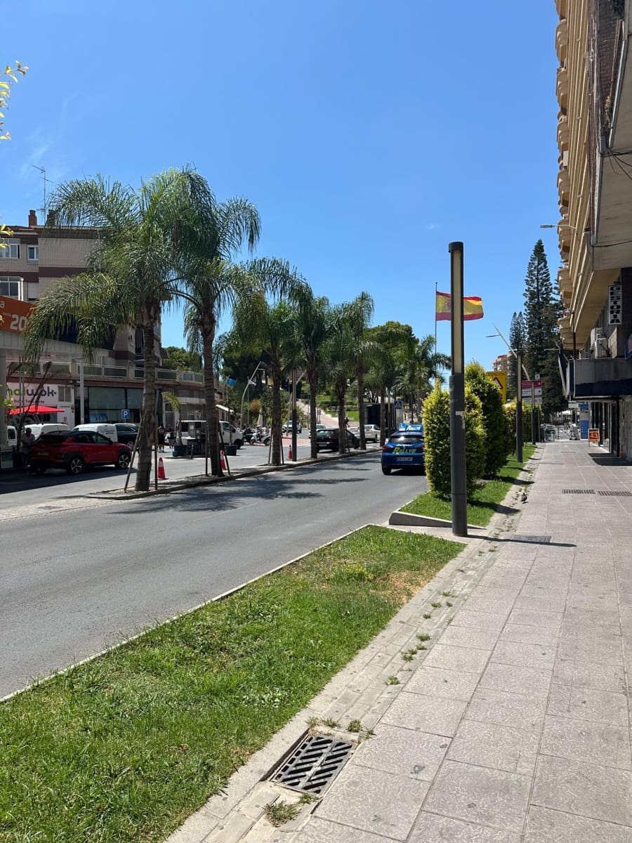 Komercyjne do wynajęcia w Motril - 1 400 € (Ref: 9946233)