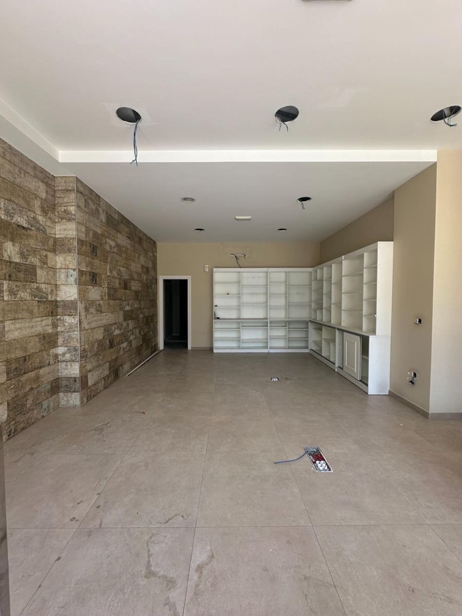 Komercyjne do wynajęcia w Motril - 1 400 € (Ref: 9946233)