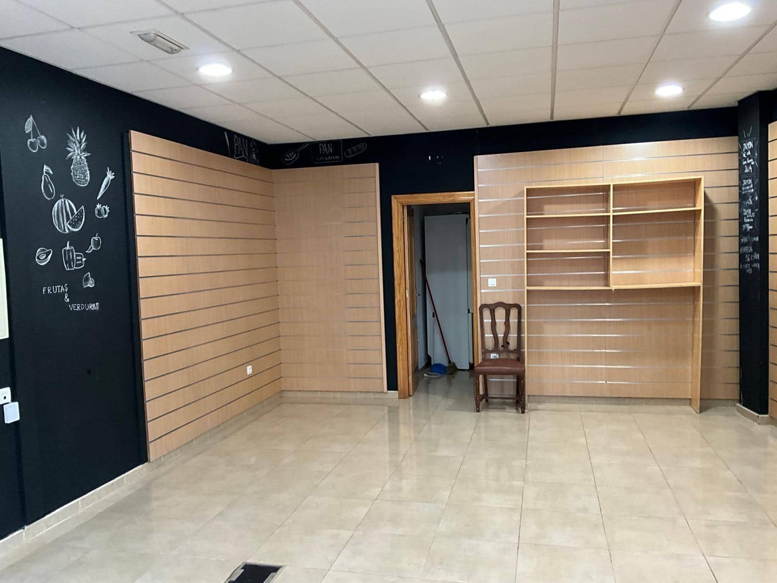 Komercyjne do wynajęcia w Motril - 500 € (Ref: 9946235)