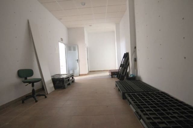 Komercyjne do wynajęcia w Motril - 800 € (Ref: 9946236)
