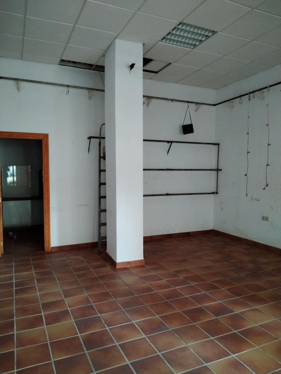 Komercyjne do wynajęcia w Motril - 750 € (Ref: 9946237)