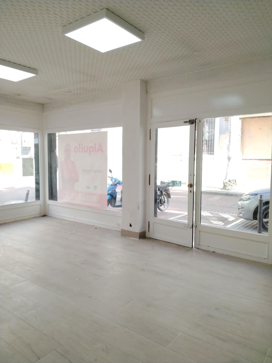 Local Commercial à louer à Motril - 650 € (Ref: 9946238)