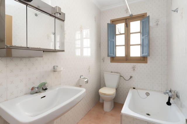 3 sovrum Hus till salu i Motril med garage - 120 000 € (Ref: 9948001)
