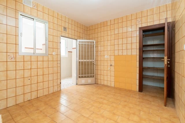 3 soverom Hus til salgs i Motril - € 115 000 (Ref: 9949886)