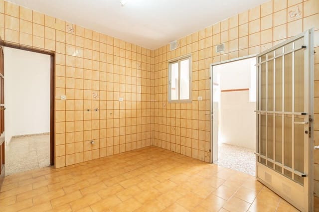 3 soverom Hus til salgs i Motril - € 115 000 (Ref: 9949886)