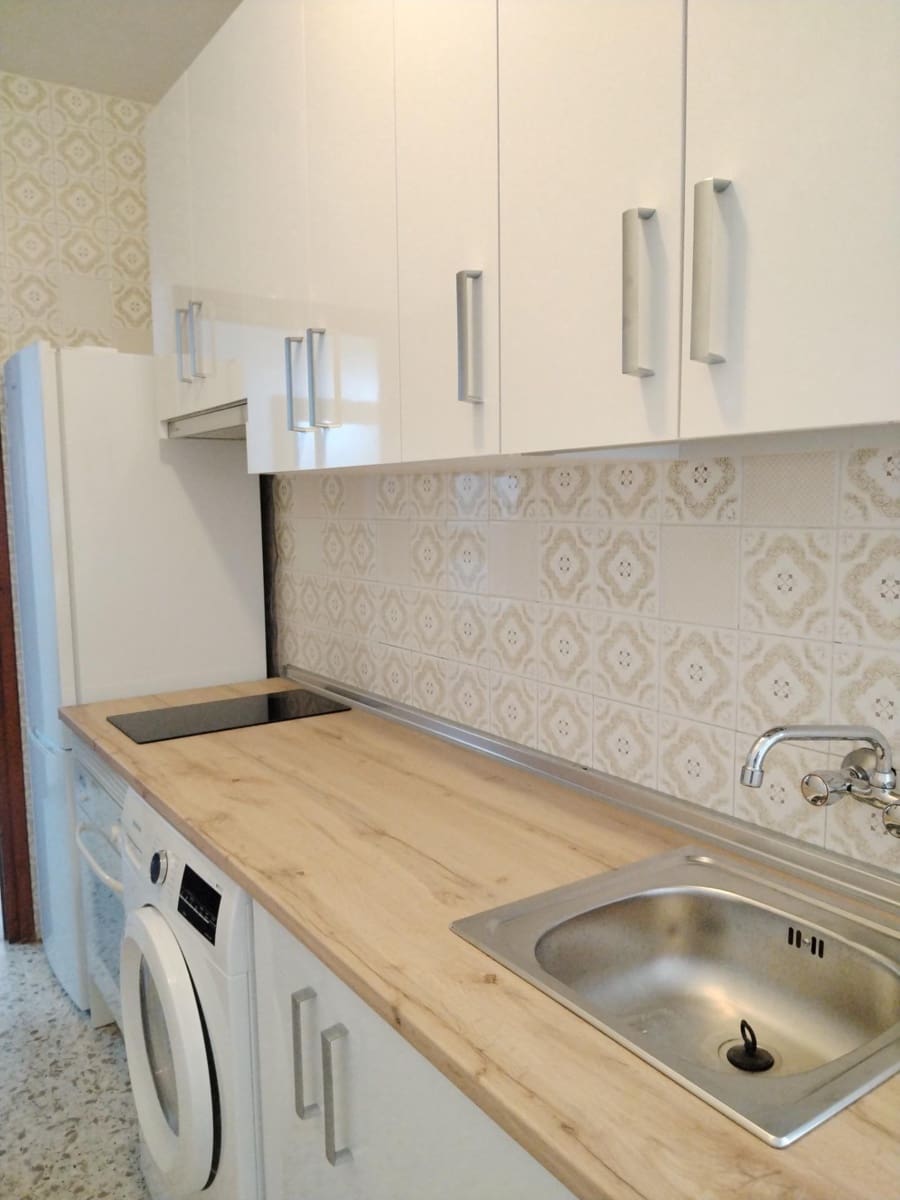 3 makuuhuone Asunto vuokrattavana paikassa Motril - 560 € (Ref: 9952715)