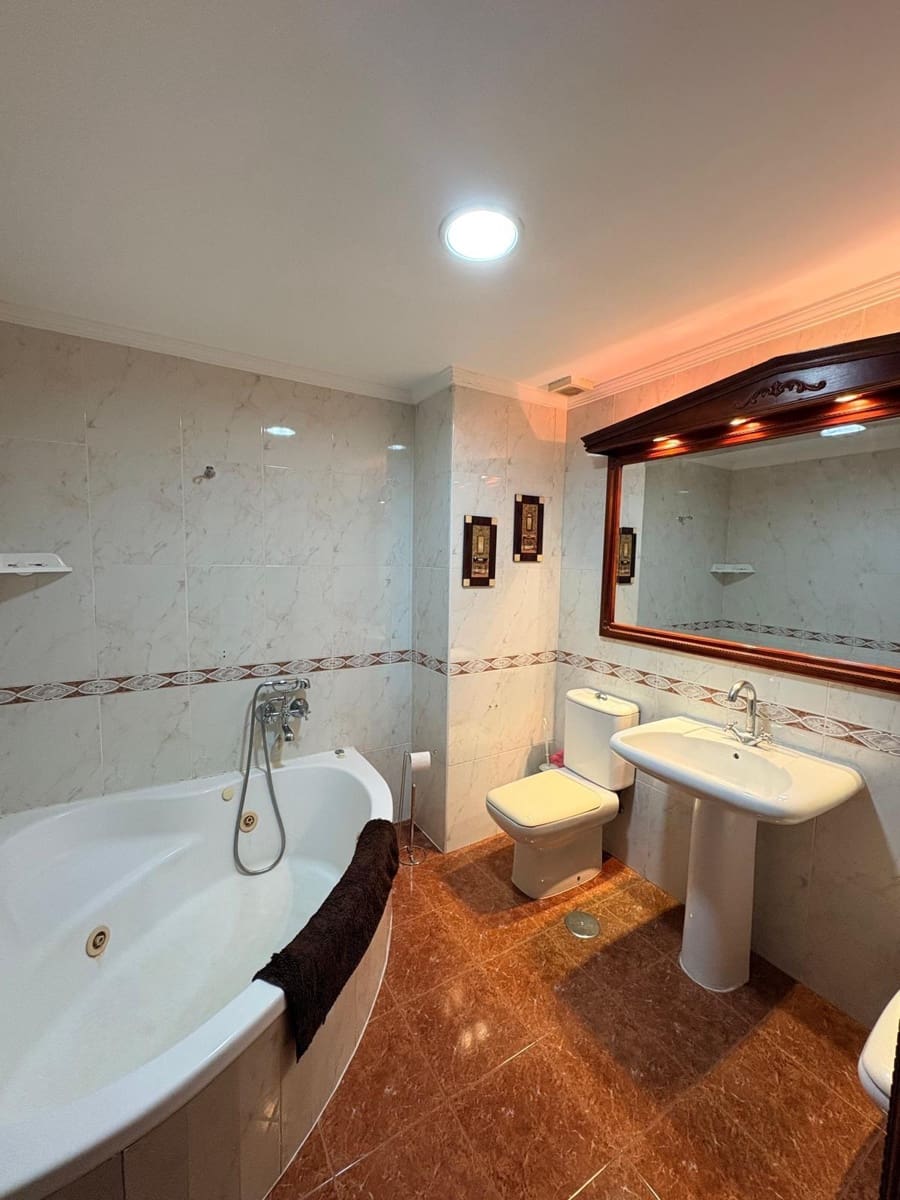 3 sypialnia Mieszkanie do wynajęcia w Motril - 850 € (Ref: 9954302)