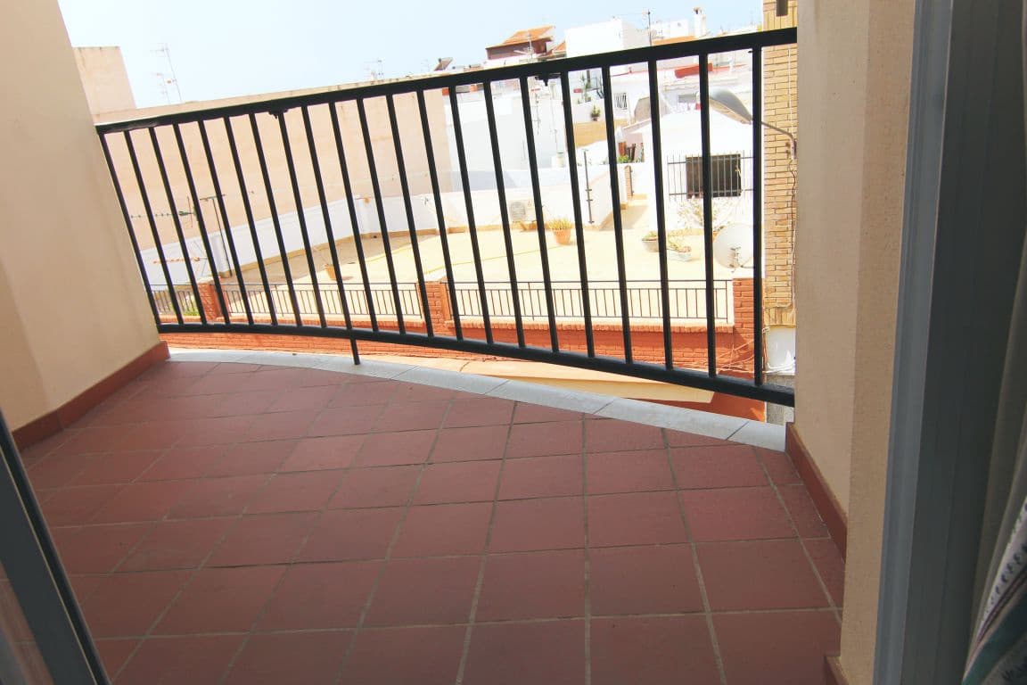 3 sypialnia Mieszkanie do wynajęcia w Motril z garażem - 600 € (Ref: 9954303)