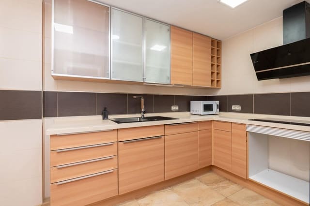3 quarto Apartamento para venda em Motril com garagem - 195 000 € (Ref: 9959858)