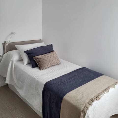 3 soveværelse Lejlighed til leje i Motril med swimmingpool garage - € 1.300 (Ref: 9965361)