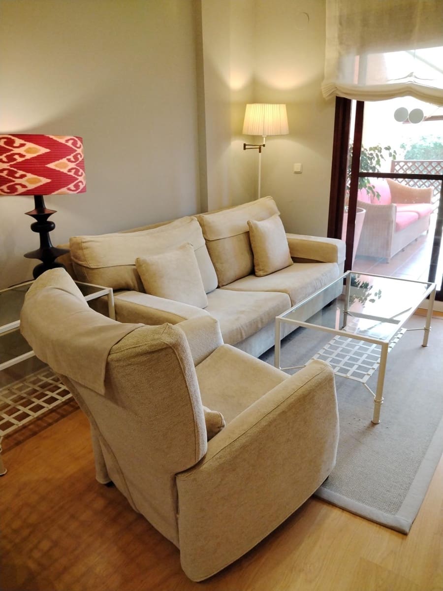 2 slaapkamer Appartement te huur in Motril met zwembad garage - € 750 (Ref: 9970718)