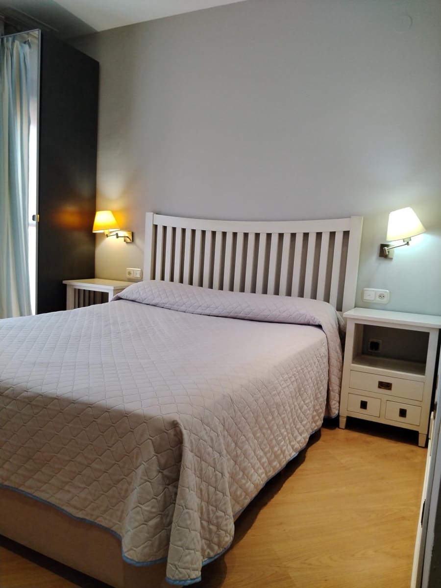 2 slaapkamer Appartement te huur in Motril met zwembad garage - € 750 (Ref: 9970718)