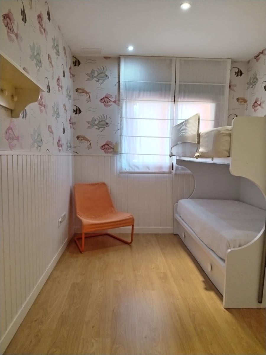2 slaapkamer Appartement te huur in Motril met zwembad garage - € 750 (Ref: 9970718)