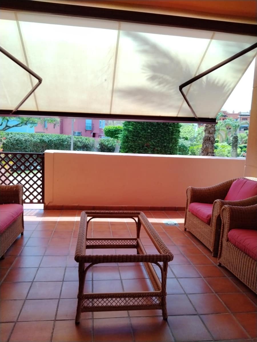 2 slaapkamer Appartement te huur in Motril met zwembad garage - € 750 (Ref: 9970718)