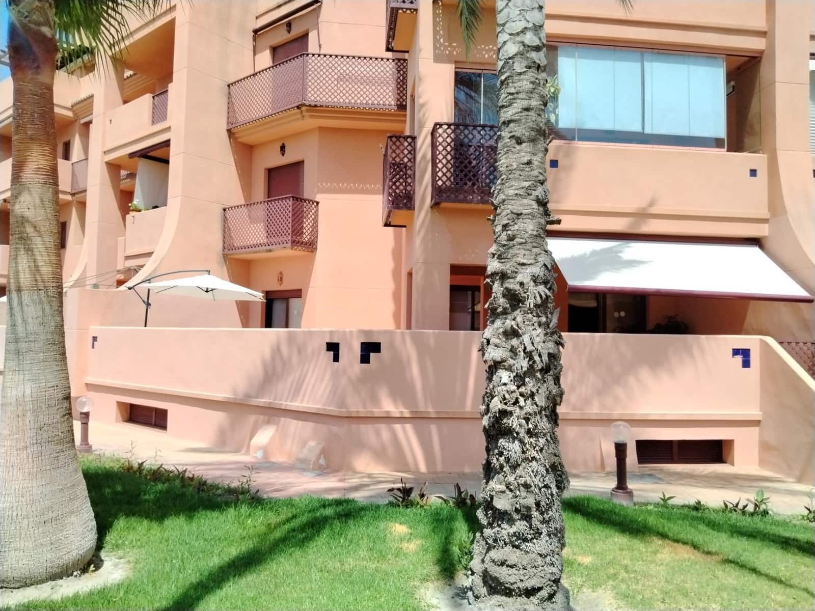 2 slaapkamer Appartement te huur in Motril met zwembad garage - € 750 (Ref: 9970718)