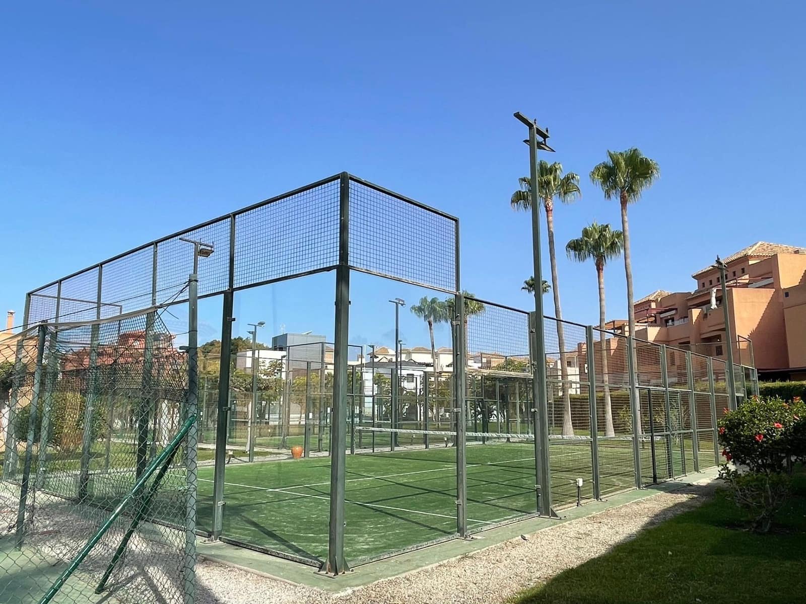 2 slaapkamer Appartement te huur in Motril met zwembad garage - € 750 (Ref: 9970718)