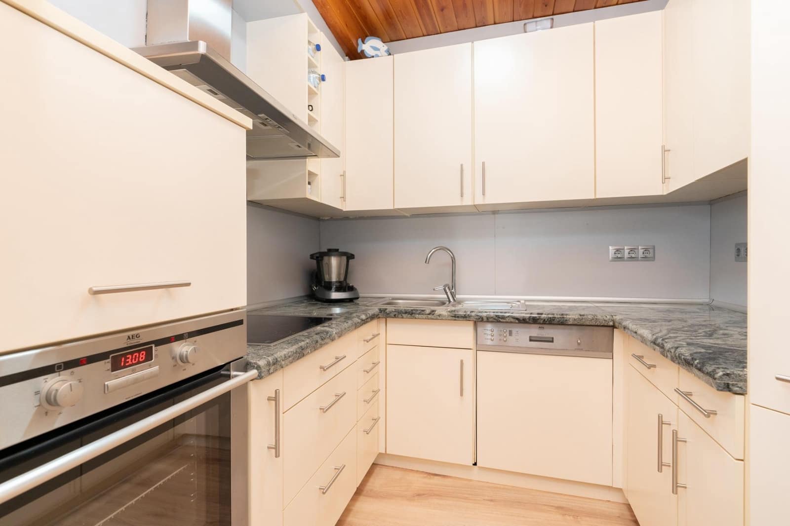 Casa de 3 habitaciones en Itrabo en venta con garaje - 119.900 € (Ref: 9977411)