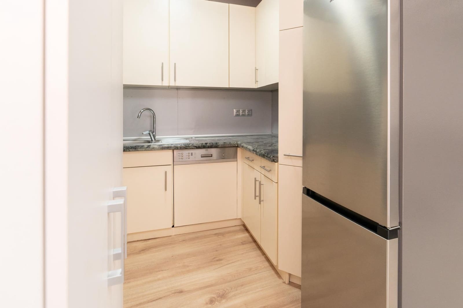 Casa de 3 habitaciones en Itrabo en venta con garaje - 119.900 € (Ref: 9977411)