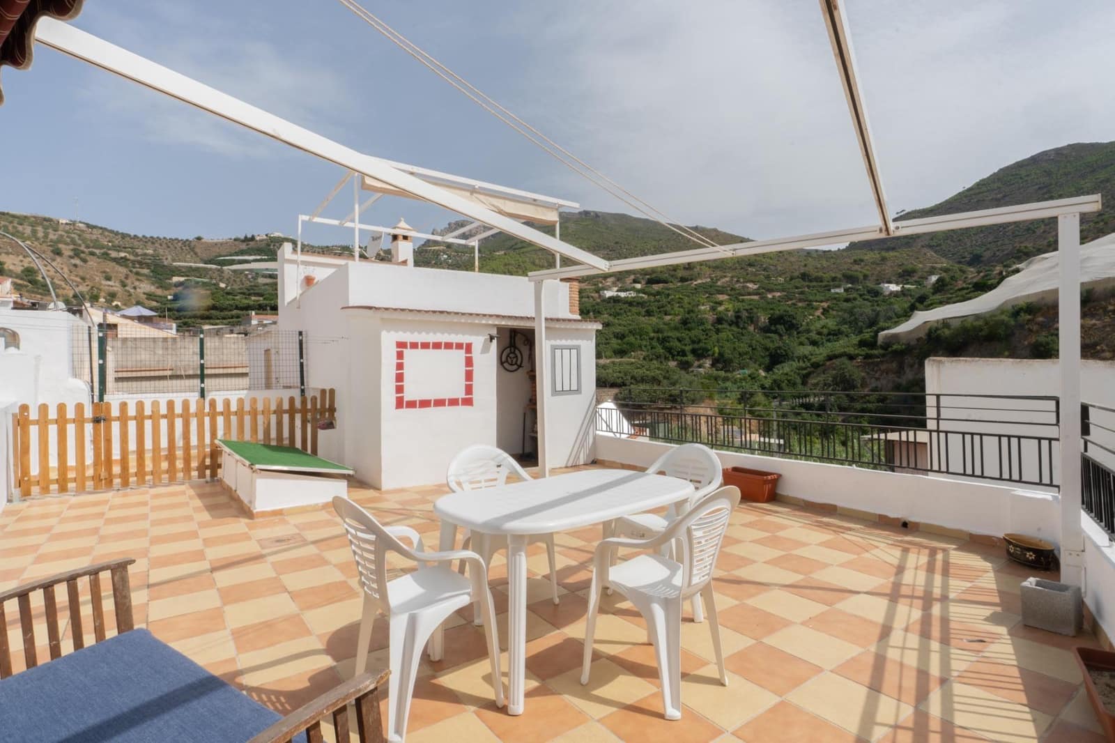 Casa de 3 habitaciones en Itrabo en venta con garaje - 119.900 € (Ref: 9977411)