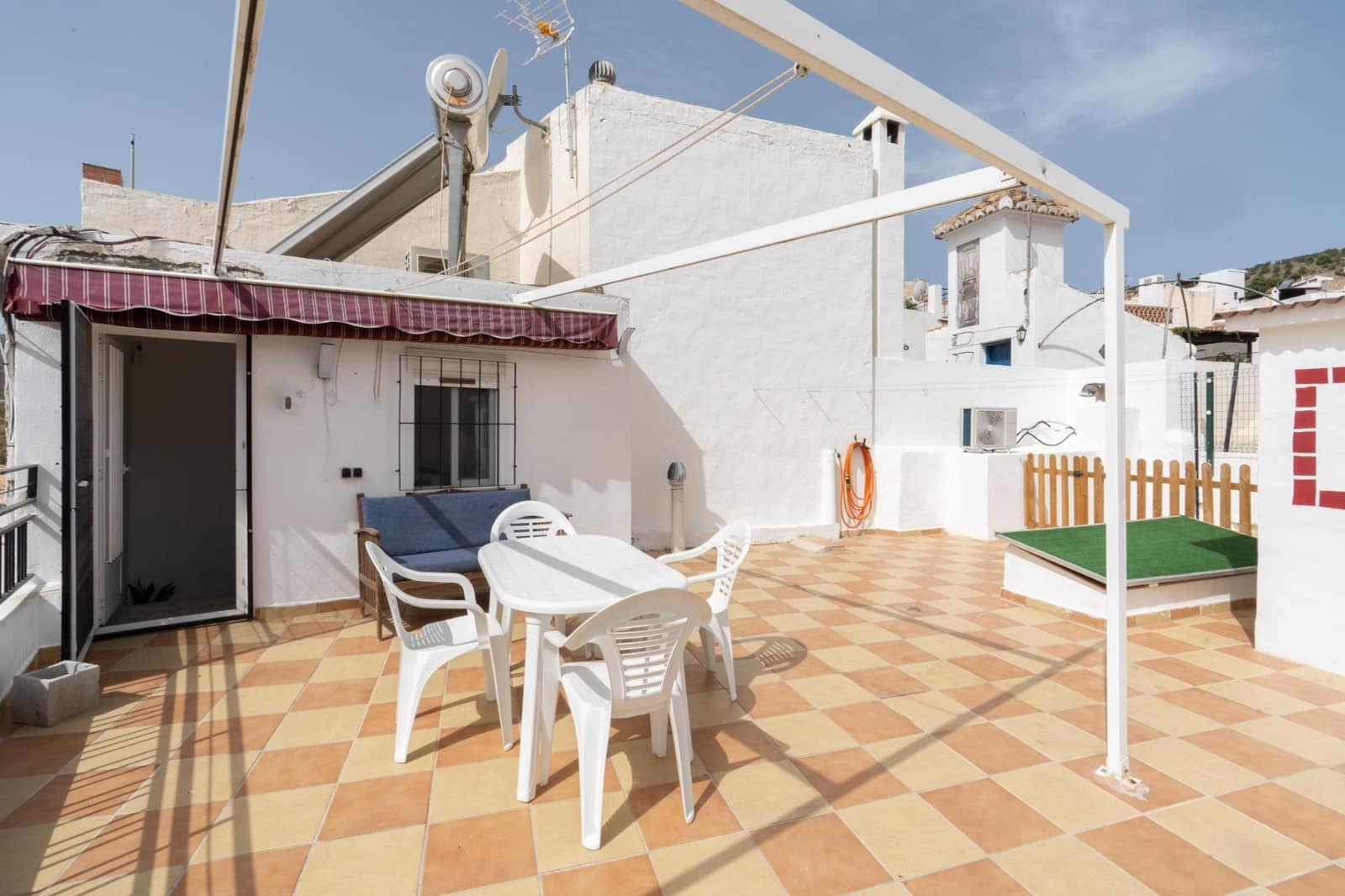 Casa de 3 habitaciones en Itrabo en venta con garaje - 119.900 € (Ref: 9977411)