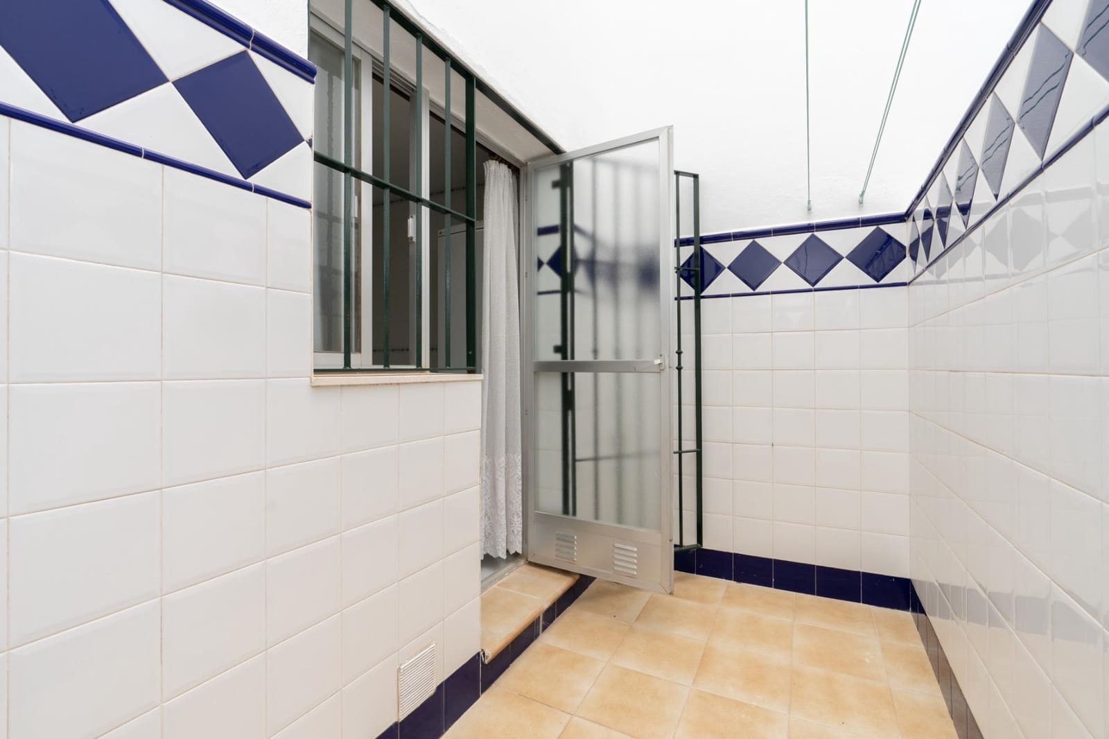 Casa de 3 habitaciones en Calahonda en venta con piscina garaje - 240.000 € (Ref: 9977412)