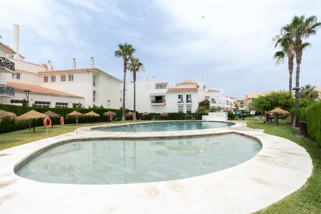 Casa de 3 habitaciones en Calahonda, Motril en venta con piscina garaje - 240.000 € (Ref: 9977412)