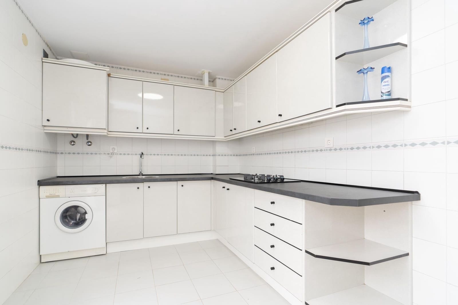 Casa de 3 habitaciones en Calahonda en venta con piscina garaje - 240.000 € (Ref: 9977412)