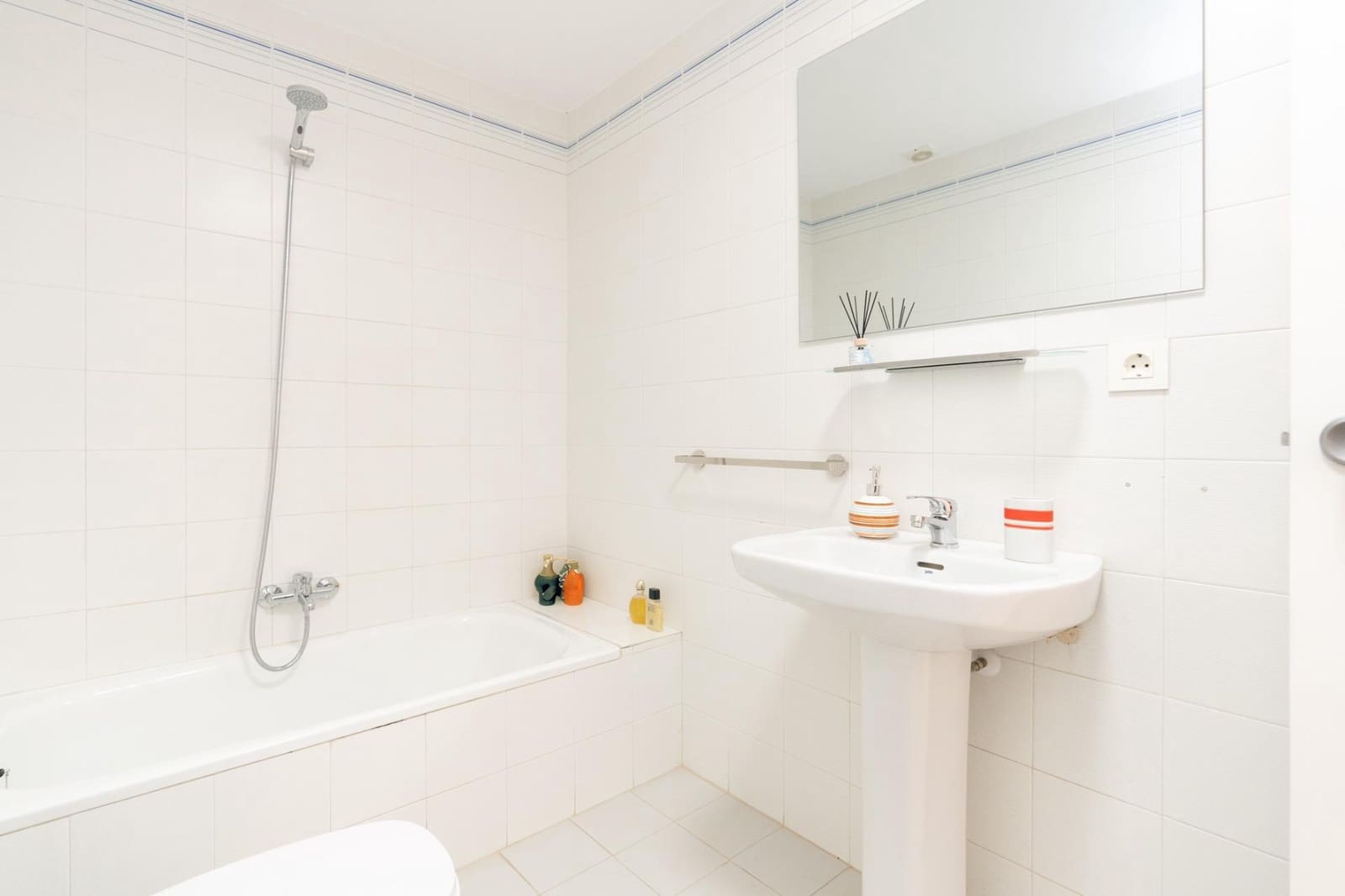 Casa de 3 habitaciones en Calahonda en venta con piscina garaje - 240.000 € (Ref: 9977412)