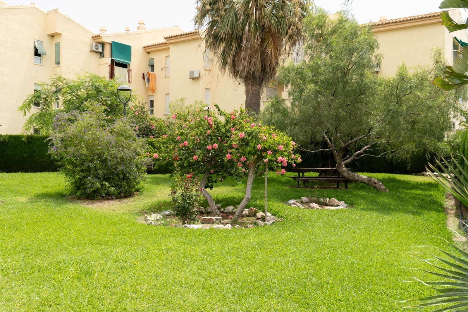 Casa de 3 habitaciones en Calahonda en venta con piscina garaje - 240.000 € (Ref: 9977412)