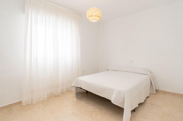 3 Zimmer Haus zu verkaufen in Calahonda, Motril mit Pool Garage - 240.000 € (Ref: 9977412)