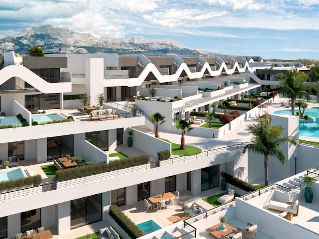 Garage til salg i Alfaz del Pi / L'Alfas del Pi - € 274.000 (Ref: 9894769)