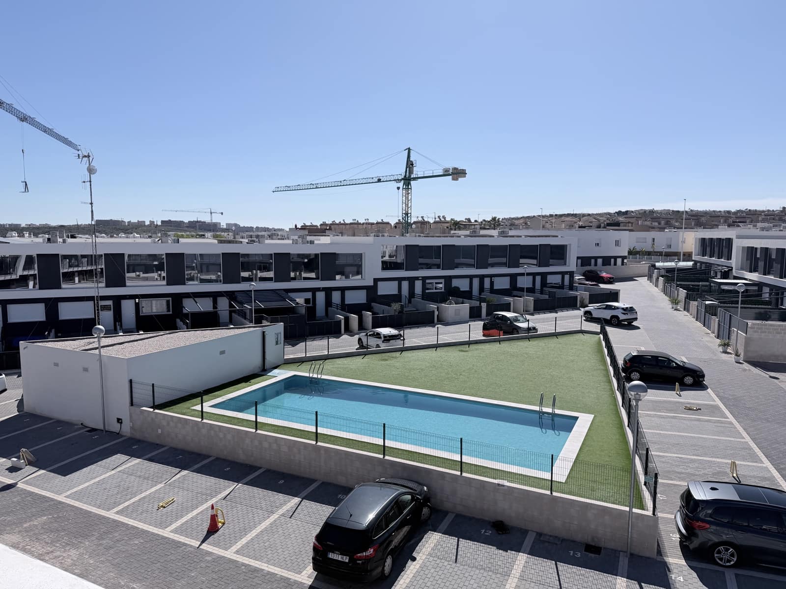 3 chambre Bungalow à vendre à Gran Alacant avec piscine - 375 000 € (Ref: 9894772)