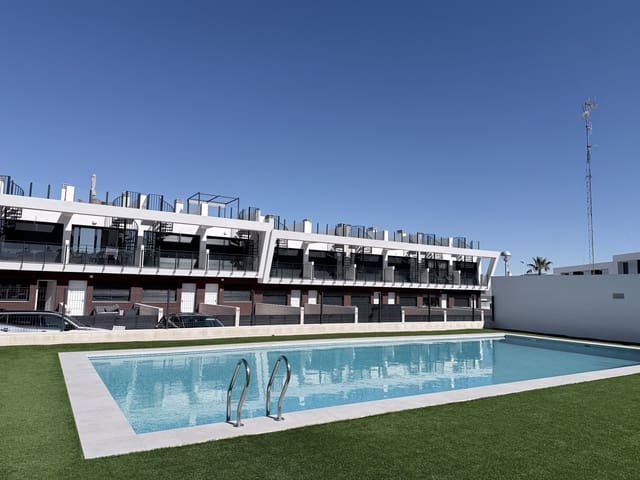 3 bedroom Bungalow for sale in Gran Alacant, Santa Pola with pool - € 375,000 (Ref: 9894772)