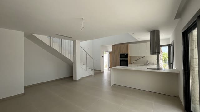 3 sypialnia Willa na sprzedaż w Finestrat z basenem - 789 000 € (Ref: 9894773)