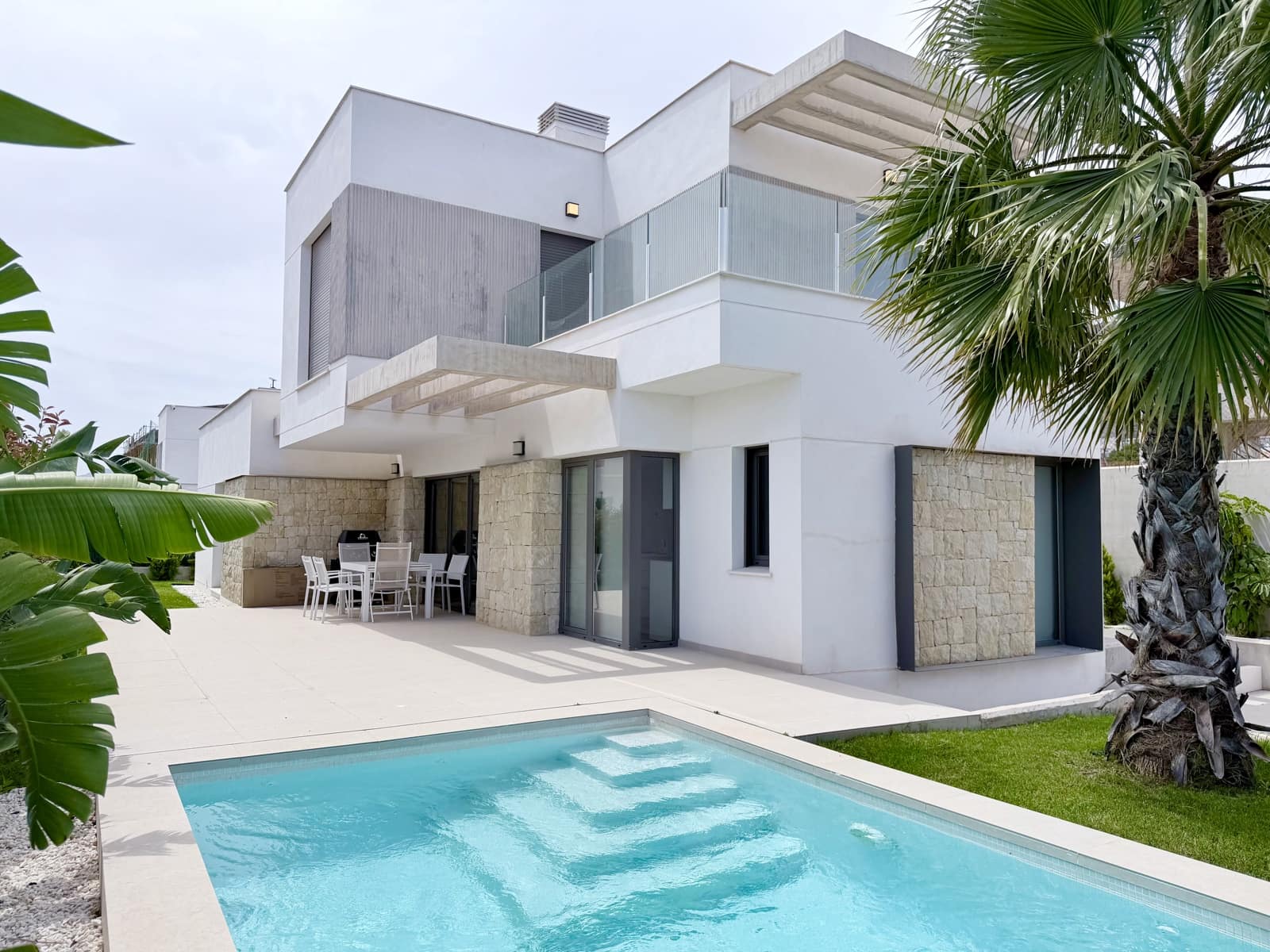 3 bedroom Villa for sale in Finestrat with pool - € 789,000 (Ref: 9894773)