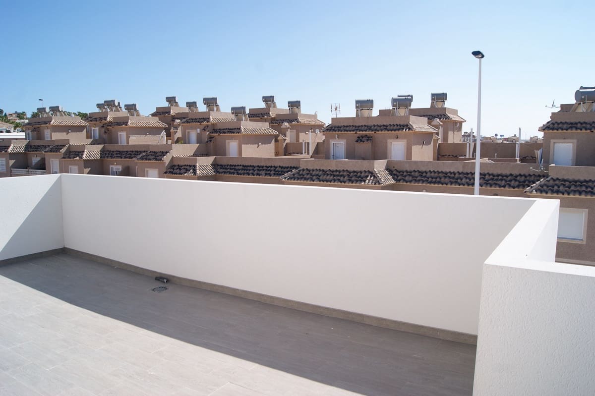 2 bedroom Bungalow for sale in Gran Alacant with pool garage - € 306,000 (Ref: 9894777)