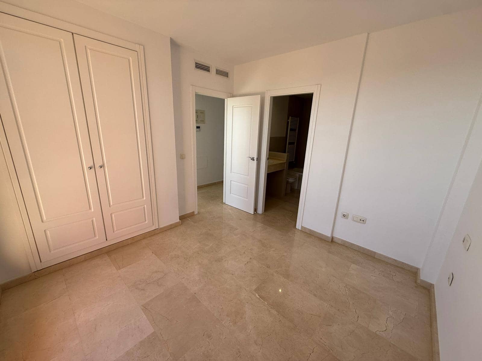Apartamento de 1 habitación en Finestrat en venta con piscina garaje - 315.000 € (Ref: 9894782)
